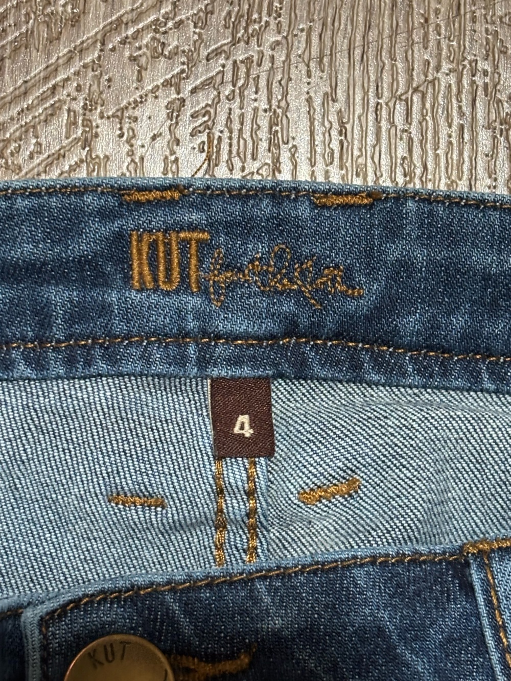 Kut from the Kloth Jeans Catherine Boyfriend – Size 4 Women - Picture 7 of 10